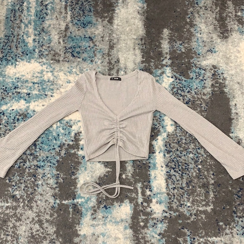 long sleeve v neck with drawstring